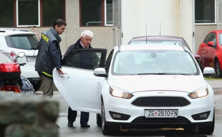 Uhićen Zvonimir &Scaron;ostar, policija pretresla njegov ured i kuću