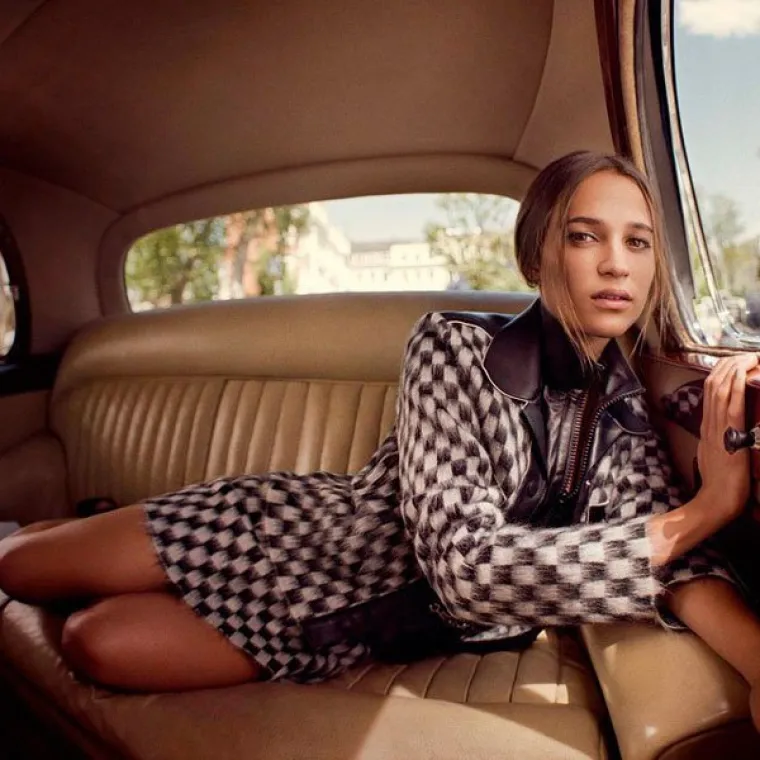 NA KOJOJ STE STRANI POVIJESTI? Pogledajte slike nove glumice u ulozi Lare Croft i odlučite sviđa li vam se