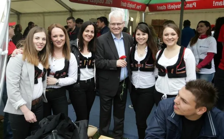 BANDIĆ: 'OVAJ GRAH JE TAKO DOBAR DA BI GA I BOGOVI JELI!' Pogledajte kako se Praznik rada obilježava diljem Hrvatske