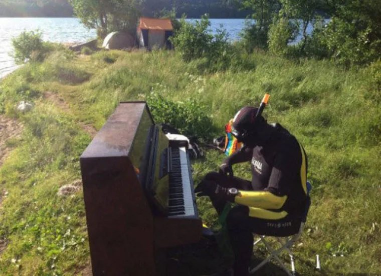 ALISA U ZEMLJI ČUDESA ILI RUSIJA? Pitamo se kakvih kolačića su se oni najeli...