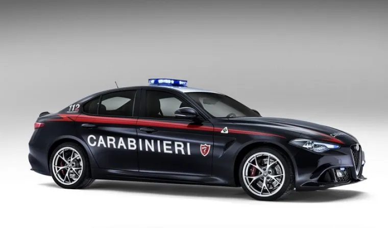 Pogledajte Alfu Romeo Giuliju isporučenu talijanskoj policiji