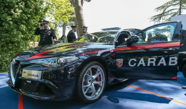 Pogledajte Alfu Romeo Giuliju isporučenu talijanskoj policiji