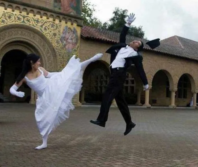 OVI LJUDI ĆE SE RAZMNOŽAVATI: Nema nam spasa, možemo se samo nervozno smijati njihovim slikama s vjenčanja