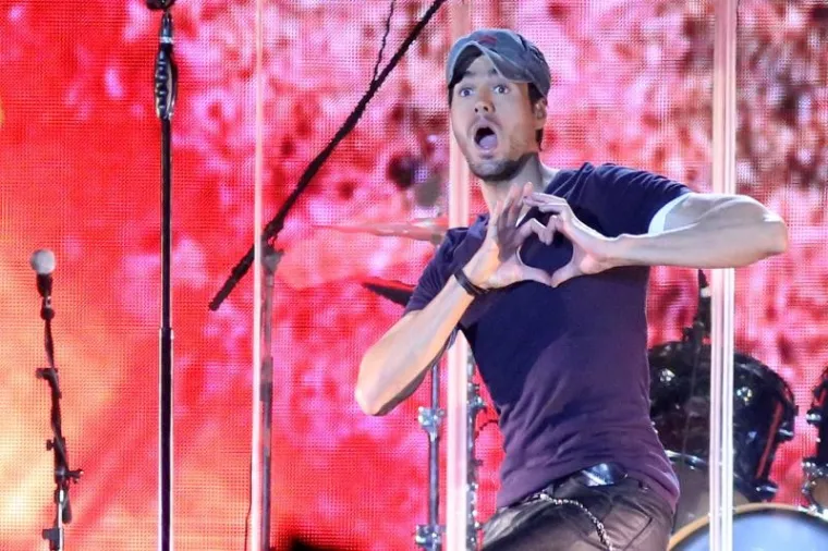 Enrique Iglesias održao je koncert u Areni Zagreb u sklopu svoje turneje Sex and Love.