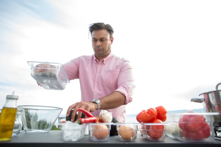 Dhruv Baker snima po Hrvatskoj