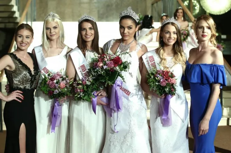 Miss Supranational Zagreba je Petra Bojić, prva pratilja Elena Dizdar, druga pratilja Edita Marenić te miss fotogeničnosti Doris Arbanas