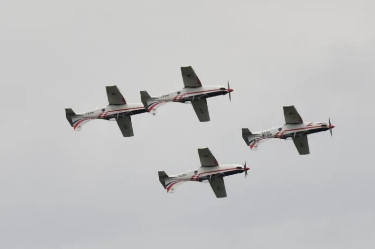 SPEKTAKULARNI PRIZORI: Skupina 'Krila Oluje' predstavila svoj novi letački program