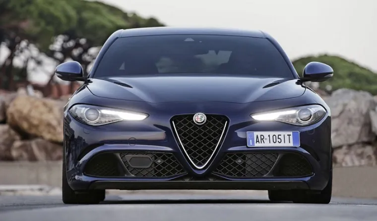 IMA SVE: Uvjerite se da je Alfina Giulija komplet jednako lijep izvana i iznutra