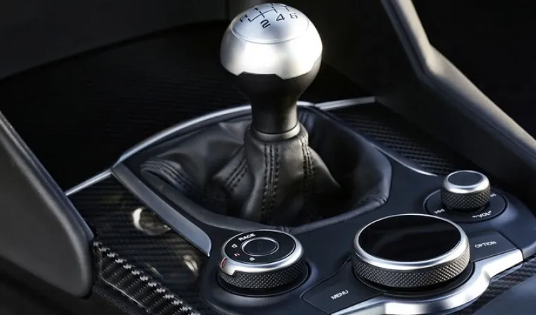 IMA SVE: Uvjerite se da je Alfina Giulija komplet jednako lijep izvana i iznutra