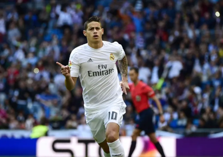 2. James Rodriguez (Real Madrid): Nakon impresivnog starta u prvoj sezoni u Realu, za Zlatnu kopačku sa SP-a 2014., uslijedila je puno lo&scaron;ija druga sezona. James nije konstantan, izgubio je mjesto u prvih 11, sustigle su ga priče o nesportskom životu, izlascima i prebrzim vožnjama. Na ljeto najvjerojatnije odlazi iz Madrida.