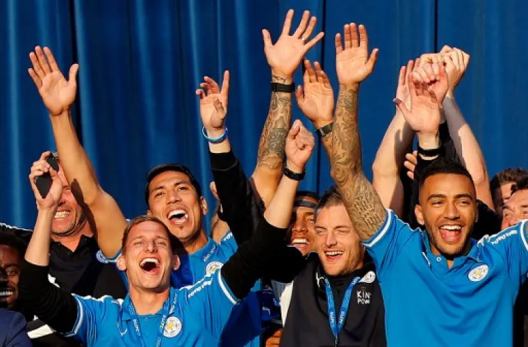 DAN ZA PAMĆENJE: Vi&scaron;e od 240 tisuća ljudi poklonilo se prvacima Premiershipa