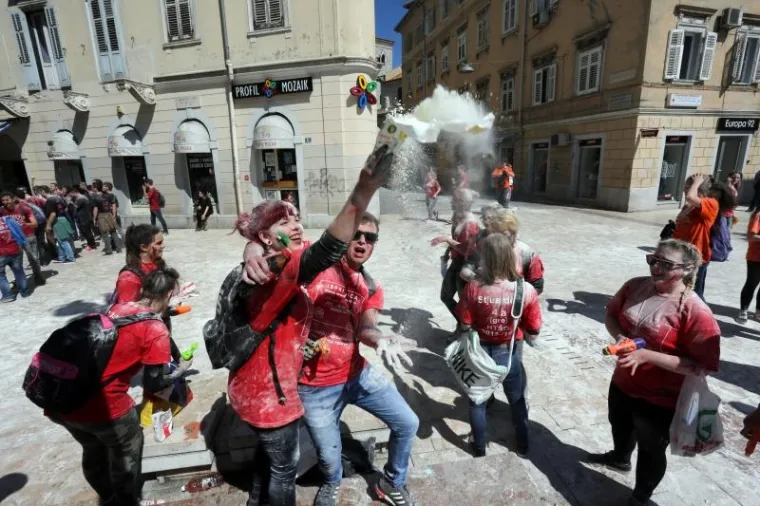 NORIJADA: Tisuće mladih okupirale ulice Zagreba i Hrvatske