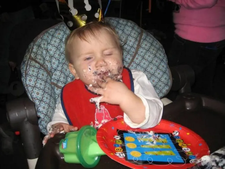 DJECA SU STALNI IZVOR SREĆE, POGOTOVO ONIMA KOJI IH NEMAJU: Mali musavci nasmijali sve osim svojih roditelja