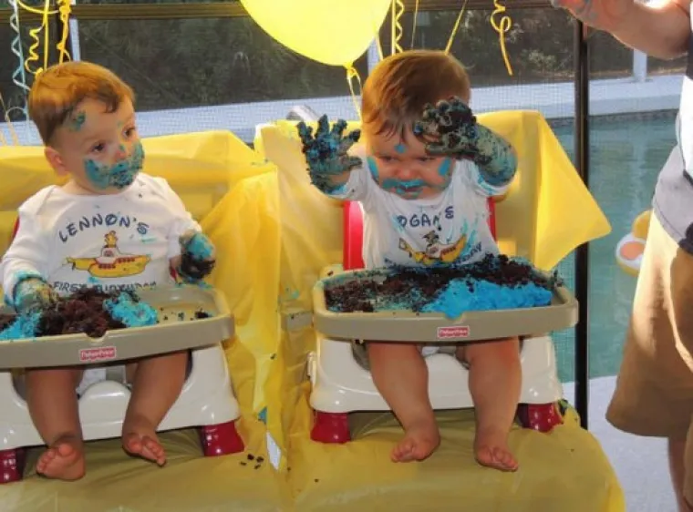 DJECA SU STALNI IZVOR SREĆE, POGOTOVO ONIMA KOJI IH NEMAJU: Mali musavci nasmijali sve osim svojih roditelja