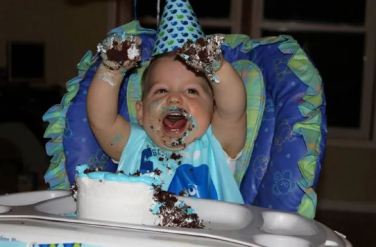 DJECA SU STALNI IZVOR SREĆE, POGOTOVO ONIMA KOJI IH NEMAJU: Mali musavci nasmijali sve osim svojih roditelja