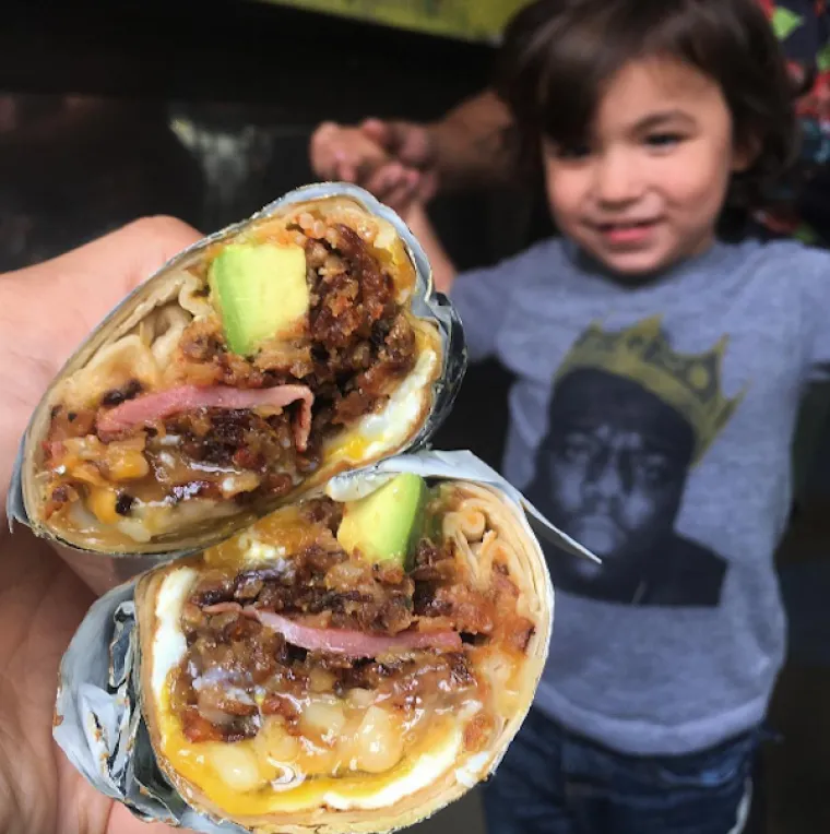 NAJBOLJE RECENZIJE HRANE NA INTERNETU! Njihovi izrazi lica govore ba&scaron; sve