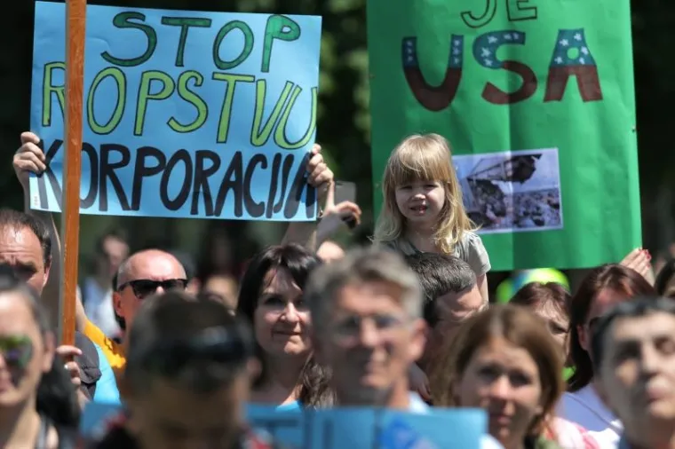 PROSVJED PROTIV GMO-a: U Zagrebu se okupilo mnoštvo građana s maštovitim transparentima