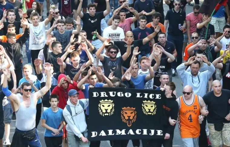 SVI SU NA NOGAMA: &Scaron;ibenik zahvatilo navijačko ludilo kakvo ovaj grad ne pamti