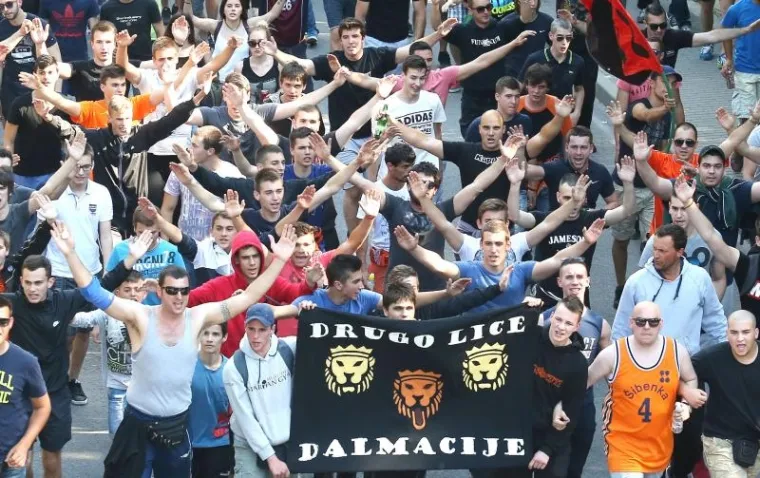 SVI SU NA NOGAMA: &Scaron;ibenik zahvatilo navijačko ludilo kakvo ovaj grad ne pamti