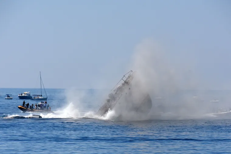 Nakon pet godina planiranja, potopljen admiralski brod na kojem je plovio i Tito