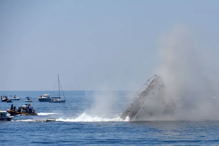Nakon pet godina planiranja, potopljen admiralski brod na kojem je plovio i Tito