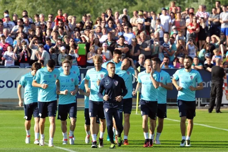 PRIZOR ZA PAMĆENJE: Ovako je to izgledalo na treningu Vatrenih