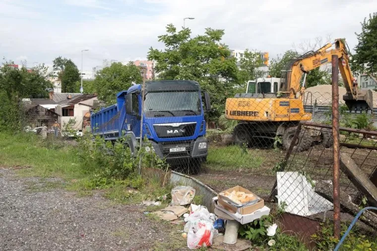 DAN NAKON DRAMATIČNE DELOŽACIJE: Počelo ru&scaron;enje kuće na Heinzelovoj