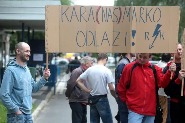 POBUNJENI RADNICI IZA&Scaron;LI NA ULICU: 'Končar je na&scaron;, Karamarko mar&scaron;'