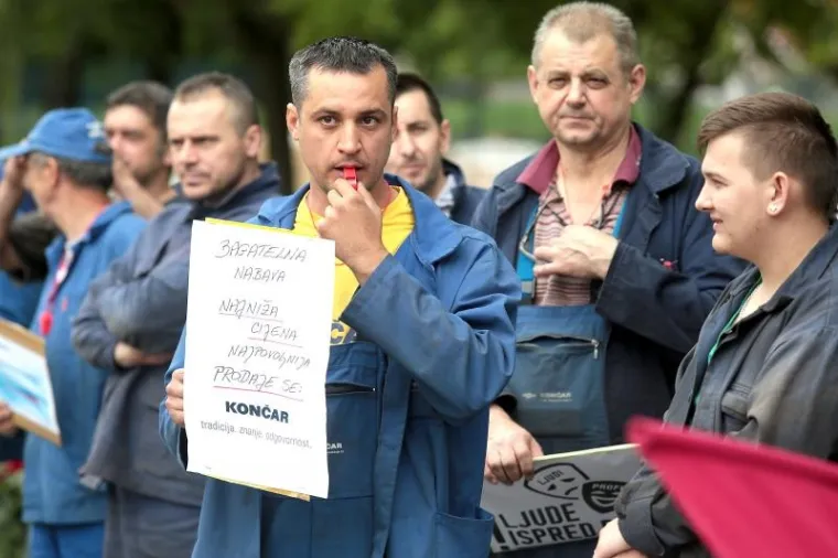 POBUNJENI RADNICI IZA&Scaron;LI NA ULICU: 'Končar je na&scaron;, Karamarko mar&scaron;'