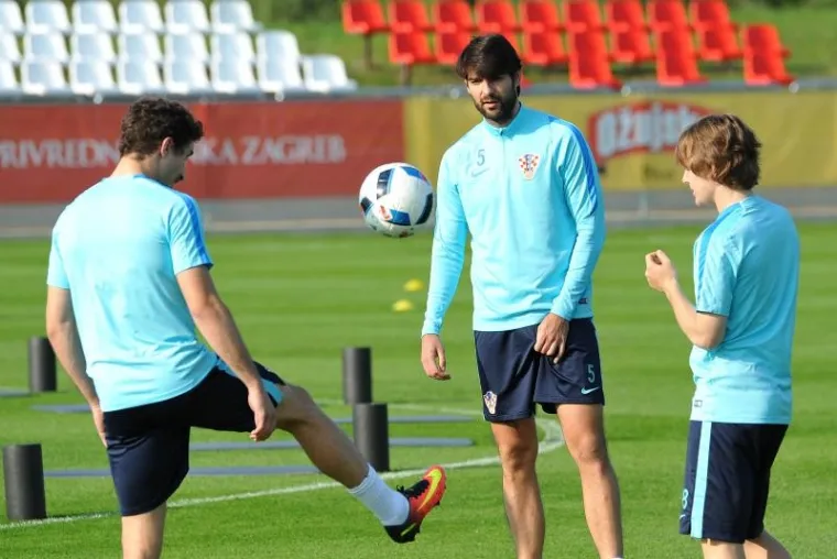 NEMA ODMARANJA: Vatreni se u žestokom tempu pripremaju za Euro