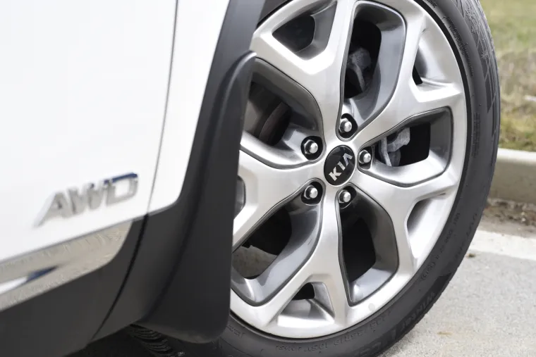 SJAJAN JE: Ovo je novi Sorento i spreman je napasti BMW X3, Audi Q5 i Mercedes GLC