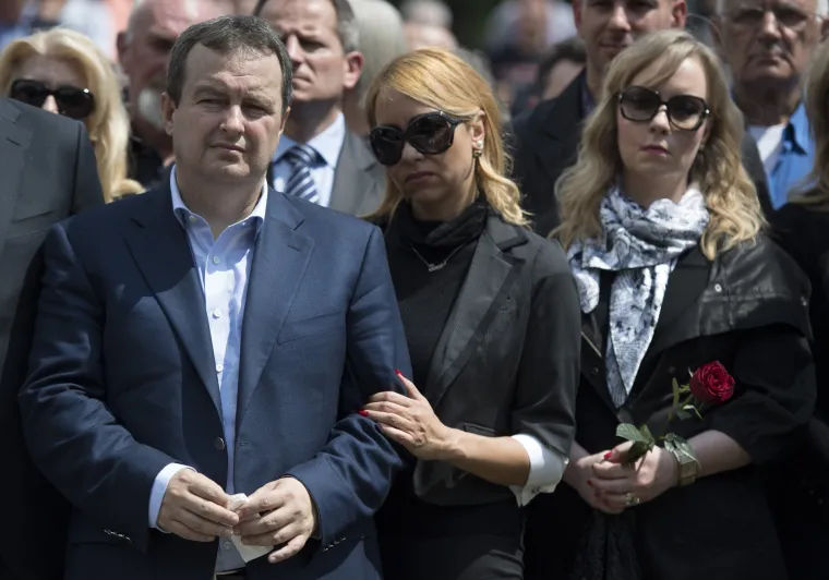 Pogreb legendarnog srpskog glumca Bate Živojinovića