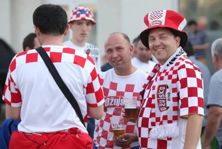 Hrvatska nogometna reprezentacija u Koprivnici je odigrala prijateljsku utakmicu protiv Moldavije u sklopu priprema za Euro. Podravci su s odu&scaron;evljenjem dočekali prvi nastup Vatrenih u svome gradu.