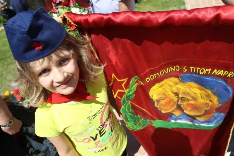 15.000 NA PROSLAVI DANA MLADOSTI: U Kumrovcu se okupili &scaron;tovatelji lika i djela Josipa Broza Tita