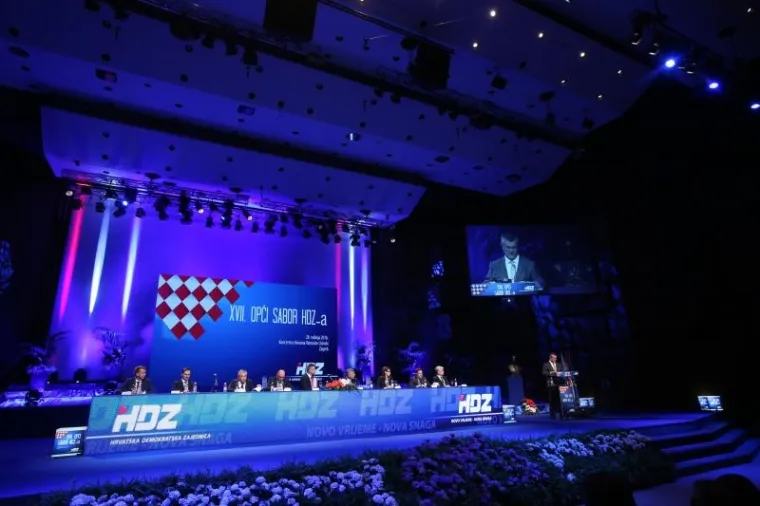 XVII. OPĆI SABOR HDZ-A: Za govornicom bili i Ore&scaron;ković i Bandić