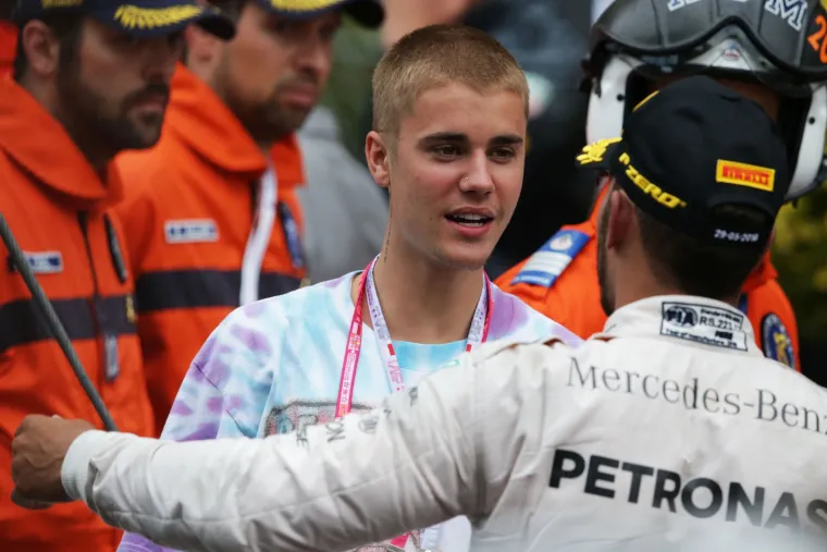 Justin Bieber s Lewisom Hamiltonom proslavio pobjedu u Monaku