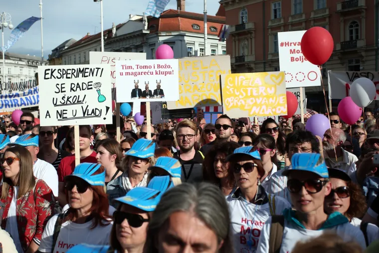 Građani poručili političarima da ne diraju u kurikularnu reformu