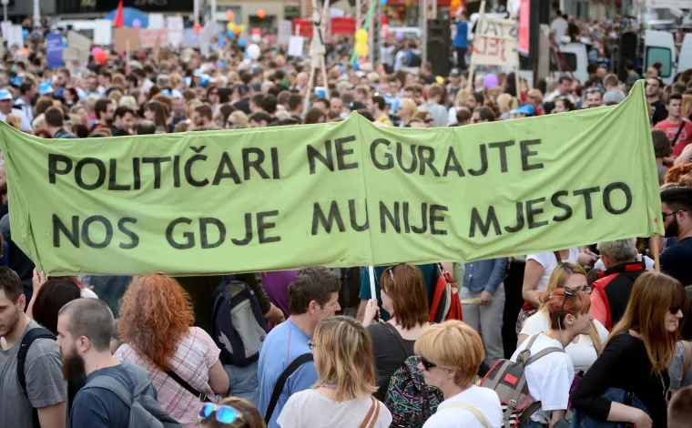 Građani poručili političarima da ne diraju u kurikularnu reformu