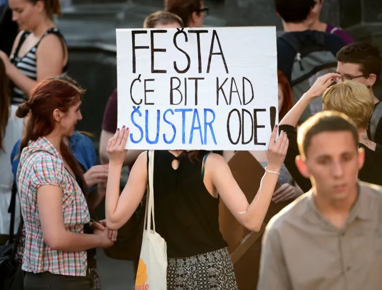 Građani poručili političarima da ne diraju u kurikularnu reformu