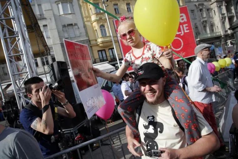 TISUĆE U ZAGREBU USTALE ZA KURIKULARNU REFORMU: 'Kakva &scaron;kola danas, takva struka sutra'