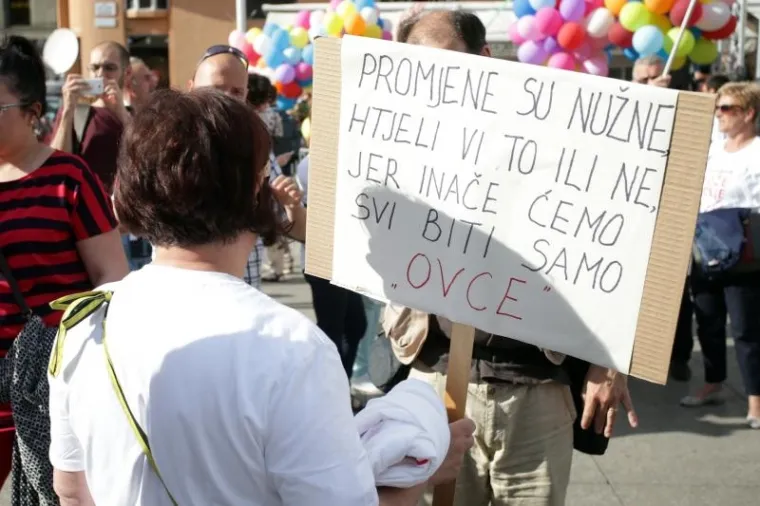 TISUĆE U ZAGREBU USTALE ZA KURIKULARNU REFORMU: 'Kakva &scaron;kola danas, takva struka sutra'