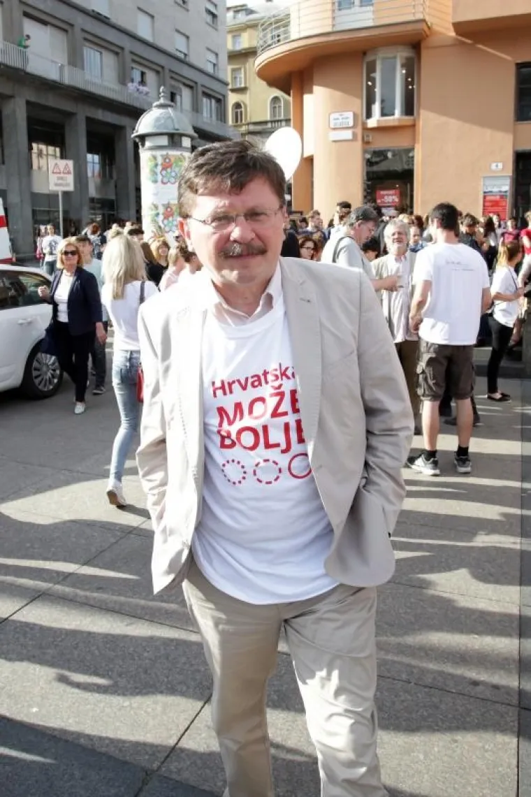 Među prosvjednicima je i sindikalist Vilim Ribić