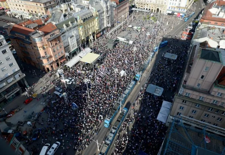TISUĆE U ZAGREBU USTALE ZA KURIKULARNU REFORMU: 'Kakva &scaron;kola danas, takva struka sutra'