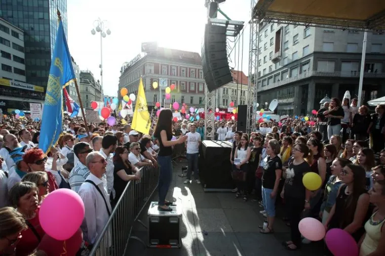 TISUĆE U ZAGREBU USTALE ZA KURIKULARNU REFORMU: 'Kakva &scaron;kola danas, takva struka sutra'