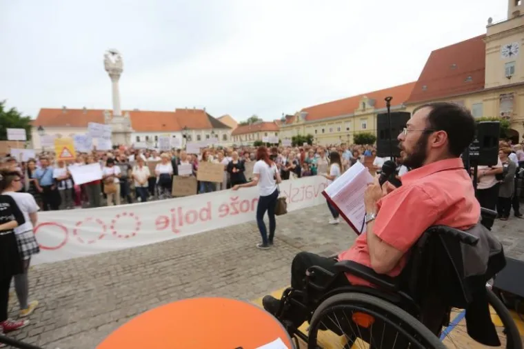 GRAĐANI PORUČILI DA 'HRVATSKA MOŽE BOLJE': Evo kako se prosvjedovalo u drugim gradovima