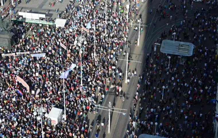 IMPRESIVNE SNIMKE IZ ZRAKA: Pogledajte kako je izgledao veliki prosvjed podrške reformi školstva