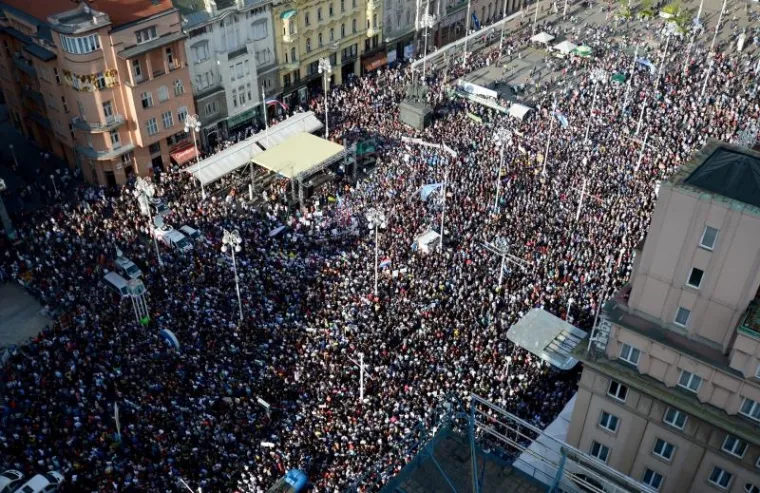 IMPRESIVNE SNIMKE IZ ZRAKA: Pogledajte kako je izgledao veliki prosvjed podrške reformi školstva