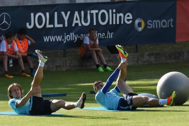 MODRIĆ I KOVAČIĆ KONAČNO S REPREZENTACIJOM: Dvojac Reala osjetio atmosferu u momčadi, Turska je u mislima