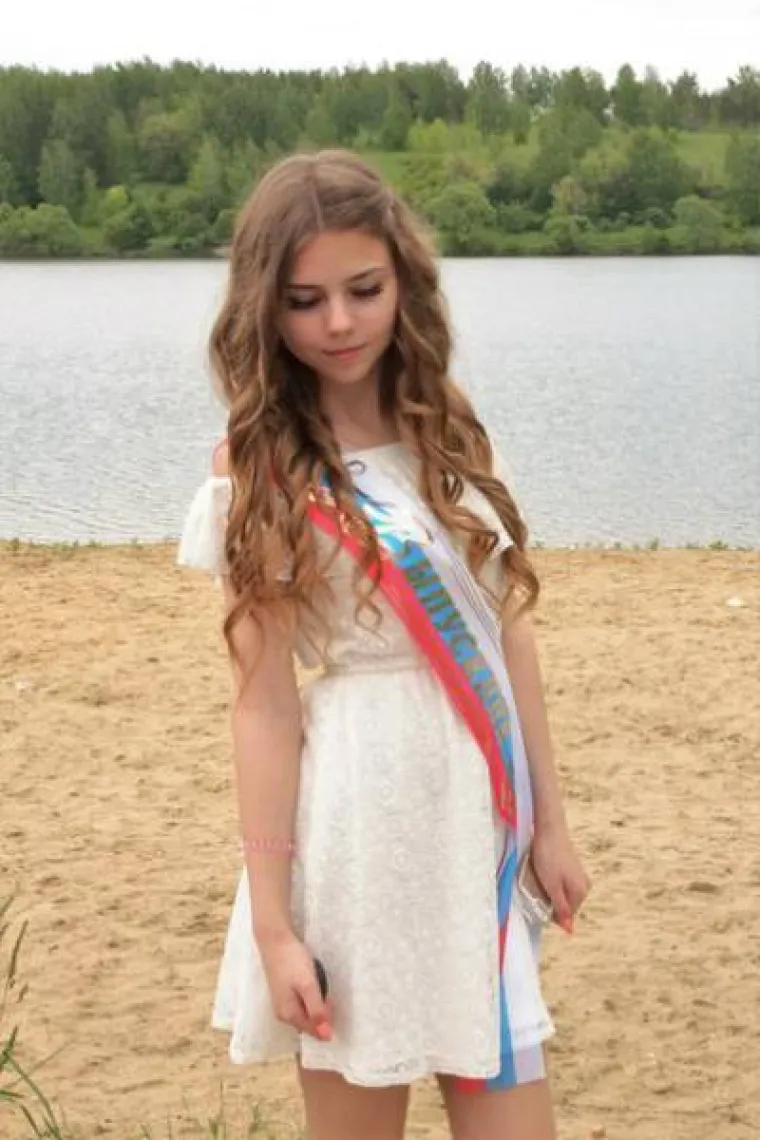 OVAKO RUSKE MATURANTICE SLAVE SVOJ DAN: Više nas to uopće ne iznenađuje