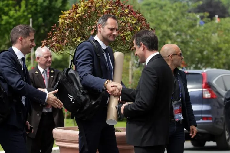 HRVATSKE ZVIJEZDE U DEAUVILLEU: Modrić i dru&scaron;tvo stigli u mondeno francusko ljetovali&scaron;te